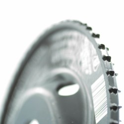 Frez tarnikowy szlifowania i nacinania drewna i tworzyw sztucznych.