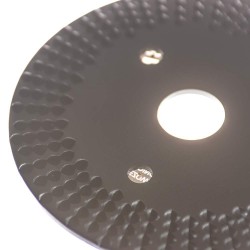 Tarnik piła do szlifowania i nacinania drewna i tworzyw sztucznych.