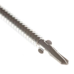 Wkręt ze skrzydełkami do mocowania drewnianych sztachet do płotu
